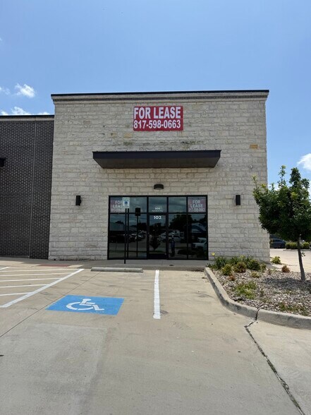 808 Fort Worth Hwy, Weatherford, TX à louer - Photo de l’immeuble – Image 2 sur 10