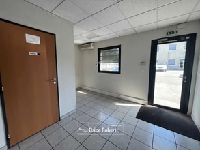 Bureau dans Vénissieux à louer Photo intérieure– Image 2 sur 4