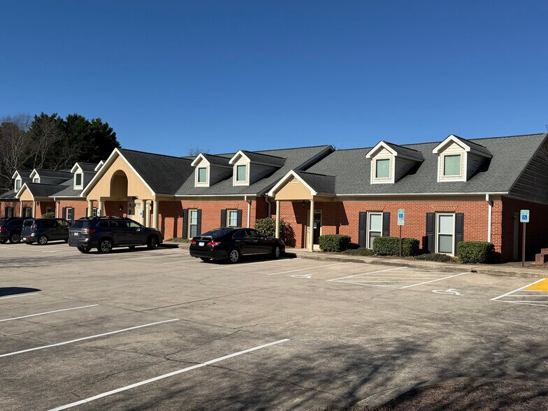 1665 Herlong Ct, Rock Hill, SC à vendre - Photo de l’immeuble – Image 1 sur 6