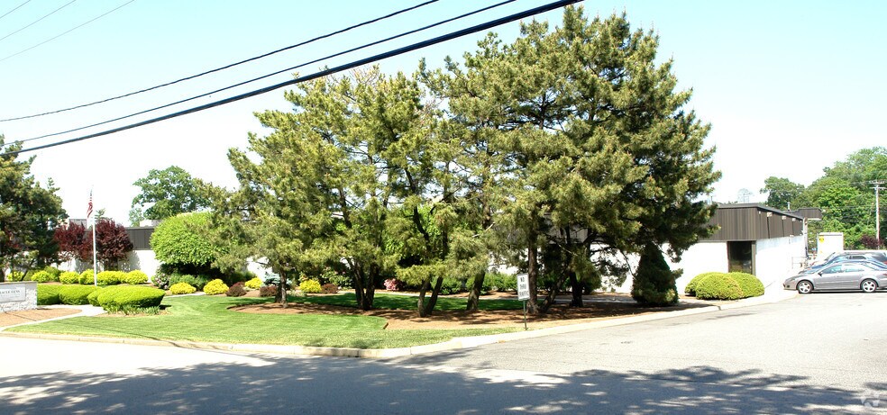 30 Jefferson Park Rd, Warwick, RI à louer - Photo de l’immeuble – Image 3 sur 5