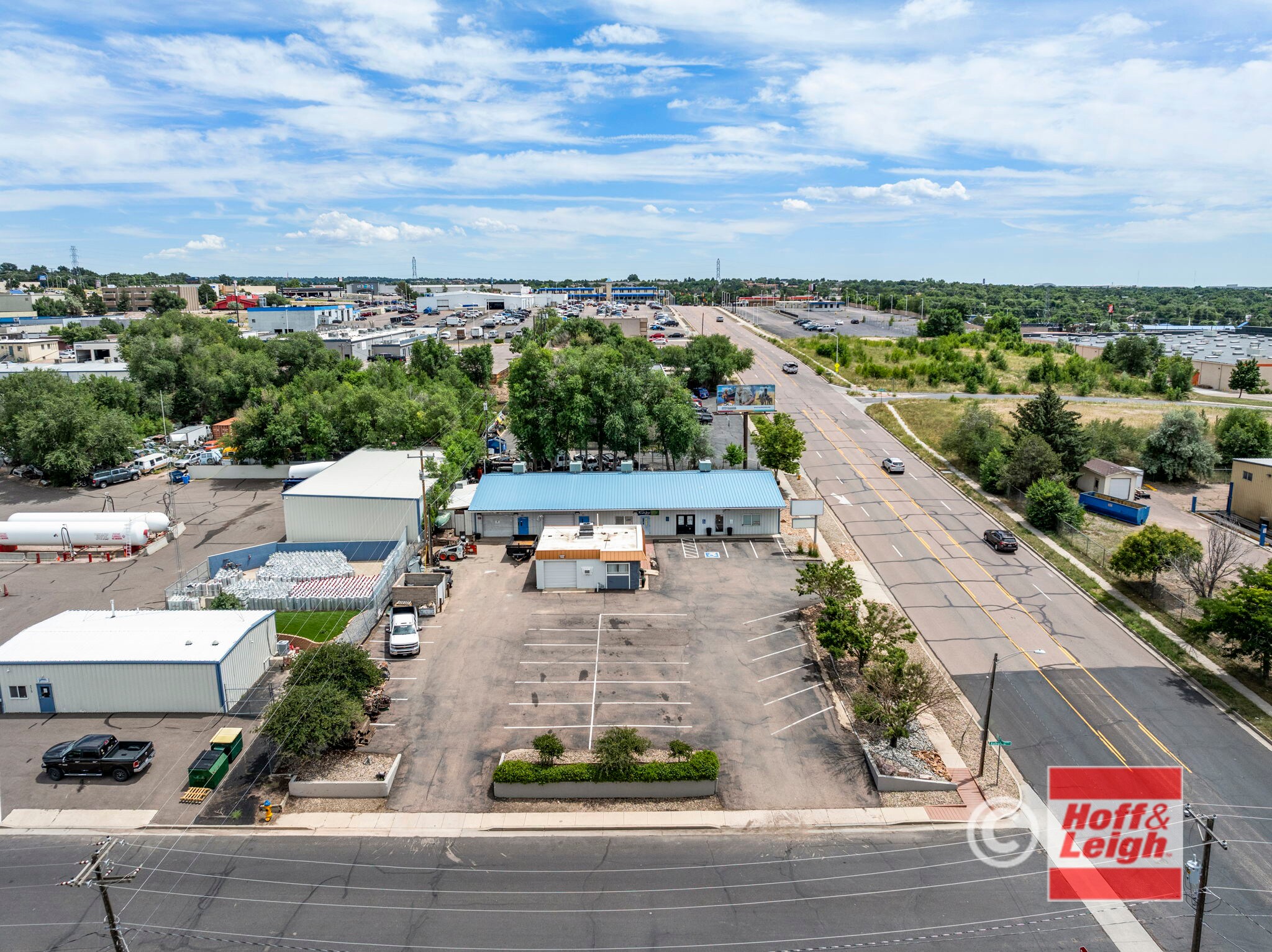 3672 E Bijou St, Colorado Springs, CO à vendre Photo de l’immeuble– Image 1 sur 9