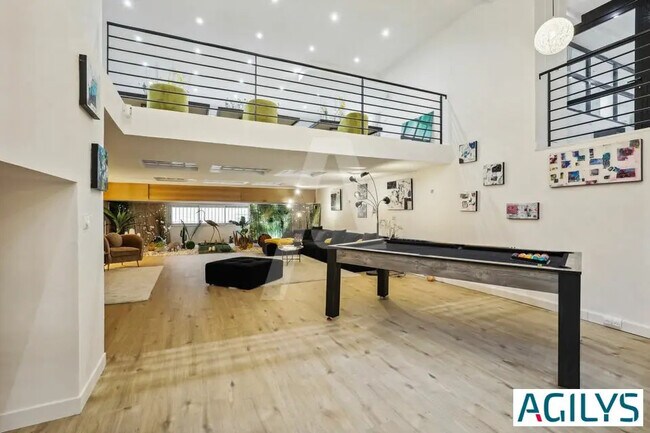 Plus de détails pour Bureau à vendre