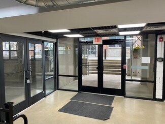 Plus de détails pour 475 S Jefferson St, Orange, NJ - Bureau/Local commercial à louer