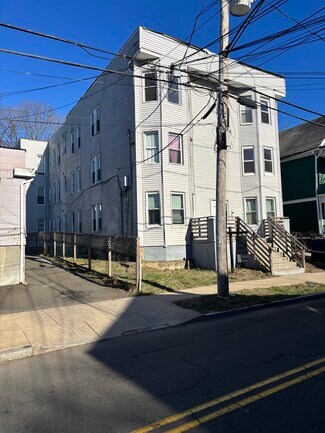 Plus de détails pour 373 Blatchley Ave, New Haven, CT - Logement à vendre
