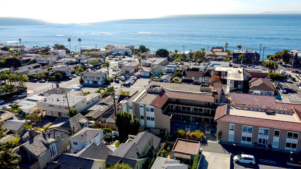 900-944 Glenneyre St, Laguna Beach, CA à louer - Photo de l’immeuble – Image 3 sur 22