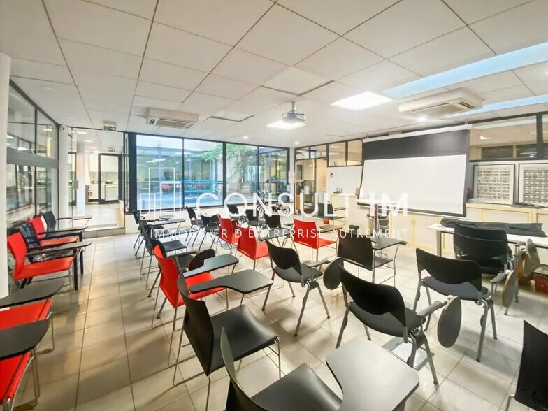 Bureau dans Paris à louer - Photo de l’immeuble – Image 3 sur 9