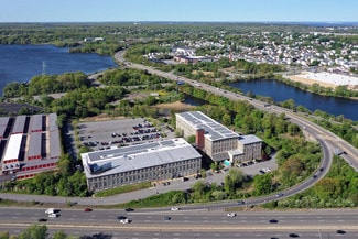 Plus de détails pour 1 Father Devalles Blvd, Fall River, MA - Bureau, Local d'activités à louer