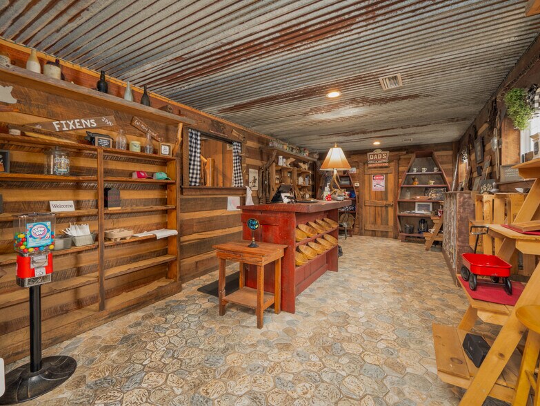 340 Northview Dr, Jesup, GA à vendre - Photo intérieure – Image 2 sur 55