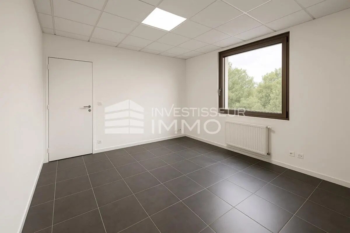 Bureau dans Avon à louer Photo intérieure– Image 1 sur 15