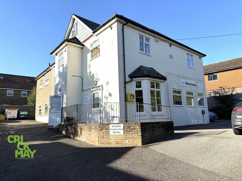 College Rd, Ardingly à vendre - Photo de l’immeuble – Image 1 sur 8