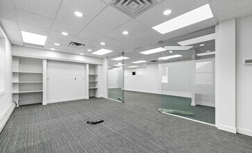 1575 7th St SW, Calgary, AB à louer Photo intérieure– Image 1 sur 3