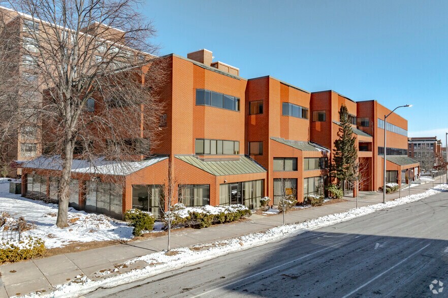330 Main St, Hartford, CT à louer - Photo de l’immeuble – Image 3 sur 16