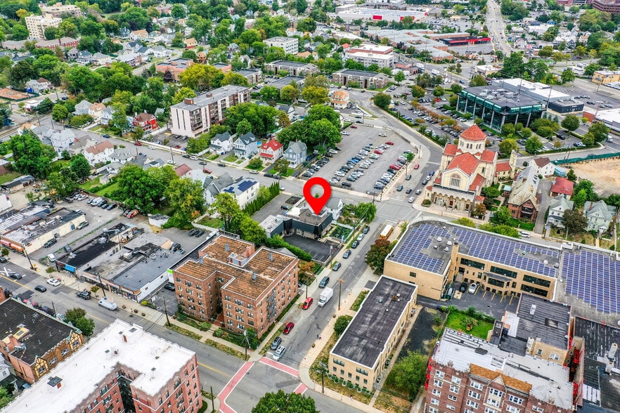 35 Pangborn Pl, Hackensack, NJ à louer - Photo de l’immeuble – Image 2 sur 25