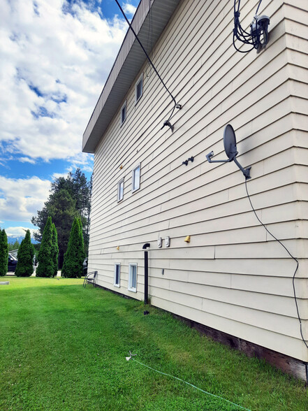 1010 8 Av, Valemount, BC à vendre - Photo de l’immeuble – Image 3 sur 9