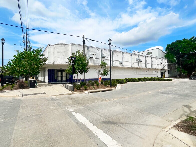 2902 Caroline St, Houston, TX à vendre - Photo de l’immeuble – Image 1 sur 4