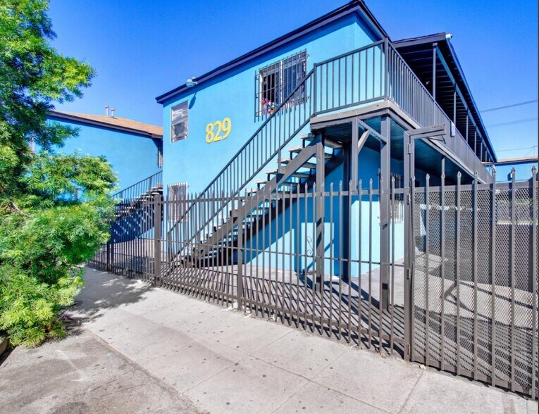 825-833 E 108th St, Los Angeles, CA à vendre - Photo de l’immeuble – Image 3 sur 4