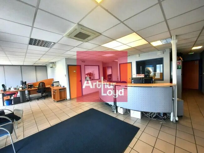 Plus de détails pour Bureau à louer