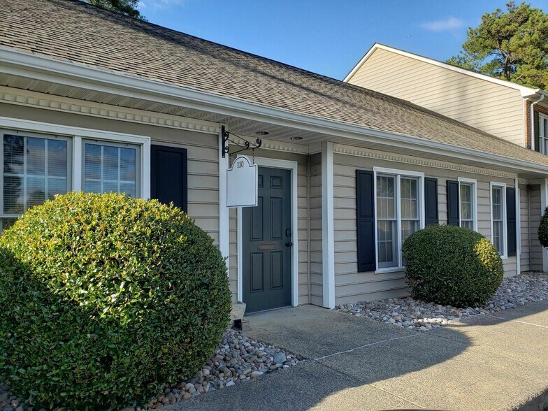 411 Andrews Rd, Durham, NC à vendre - Photo de l’immeuble – Image 3 sur 4
