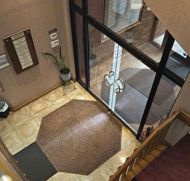 5400 Ward Rd, Arvada, CO à louer - Hall d’entrée – Image 1 sur 12
