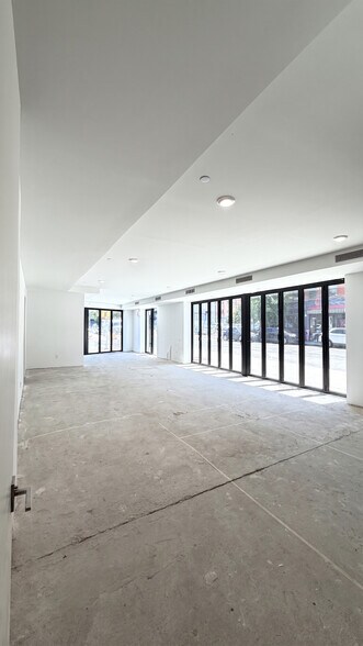 658 Washington Ave, Brooklyn, NY à vendre - Photo de l’immeuble – Image 3 sur 12