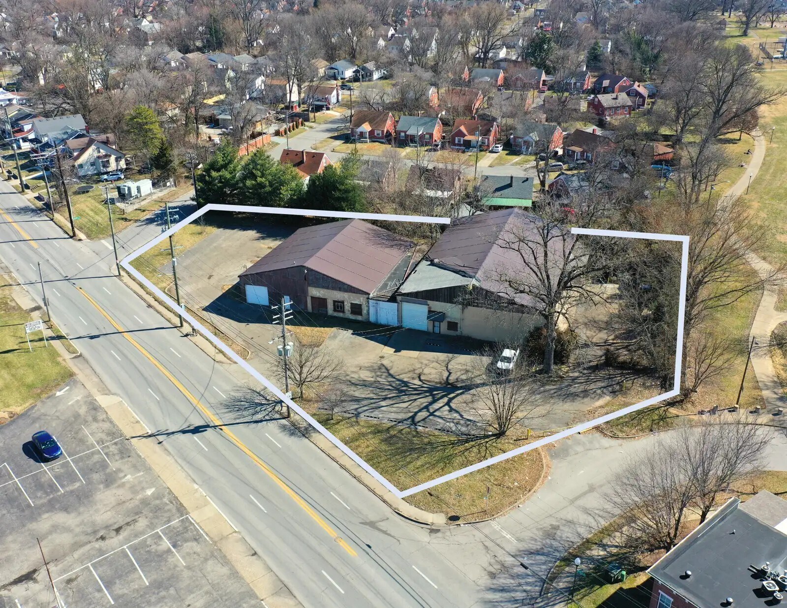 2962 Wilson Ave, Louisville, KY à vendre Photo de l’immeuble– Image 1 sur 7