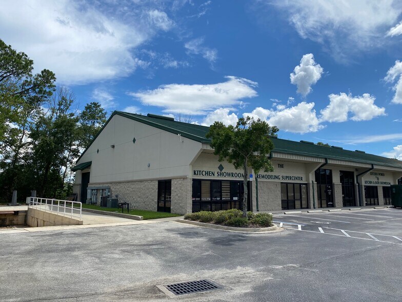 8110 Cypress Plaza Dr, Jacksonville, FL à louer - Photo de l’immeuble – Image 3 sur 5