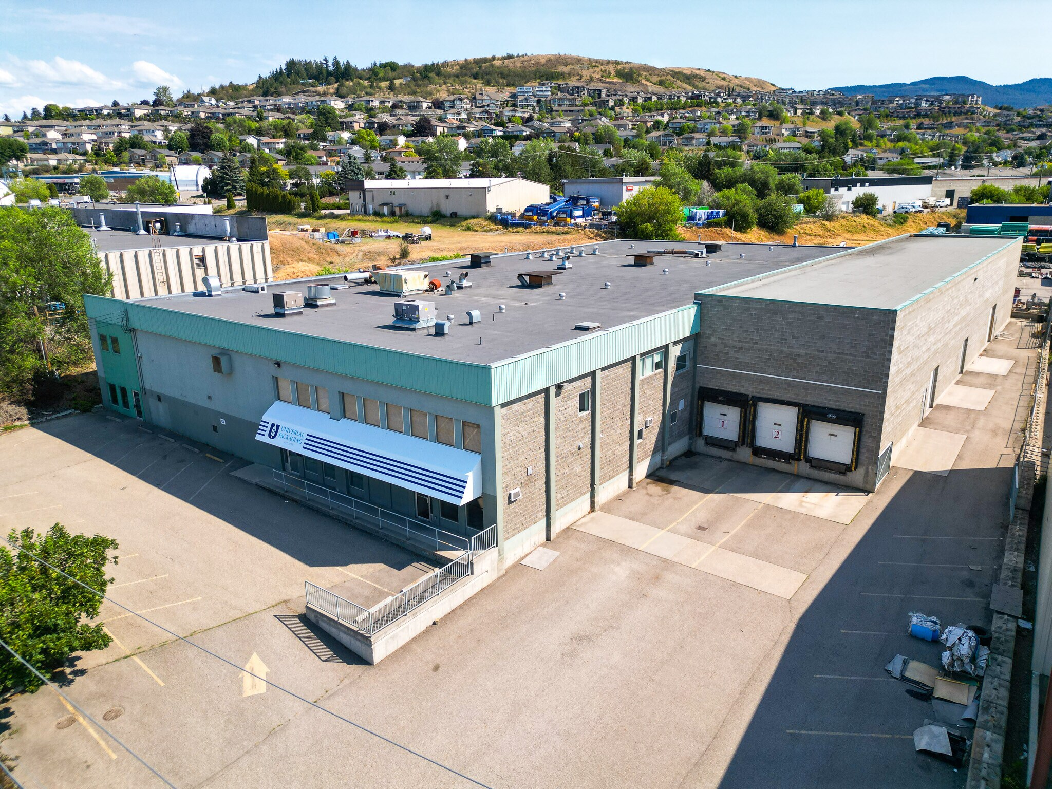 1810 Kosmina Rd, Vernon, BC à vendre Photo de l’immeuble– Image 1 sur 33