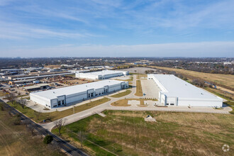 6781 Midway Rd, Haltom City, TX - VUE AÉRIENNE  vue de carte - Image1