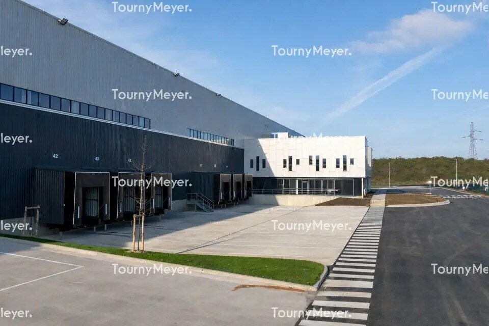 Industriel/Logistique dans Bain-de-Bretagne à louer Photo de l’immeuble– Image 1 sur 5