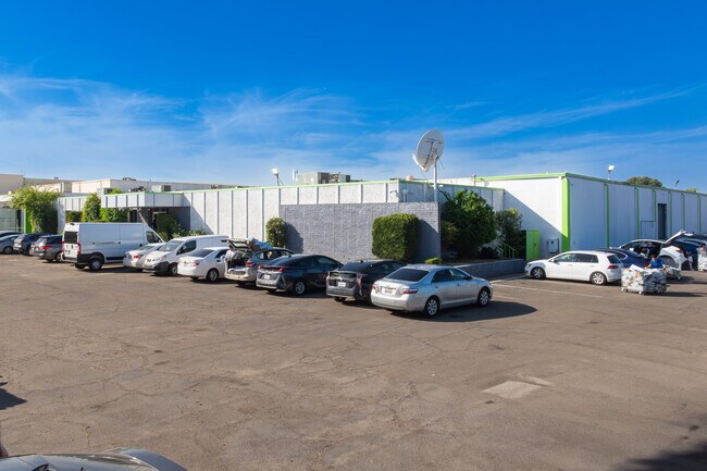 Plus de détails pour 1931 G St, Fresno, CA - Bureau, Industriel/Logistique à louer
