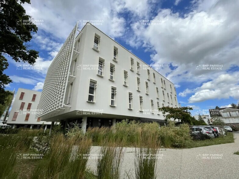 Bureau dans Tours à louer - Photo de l’immeuble – Image 2 sur 19