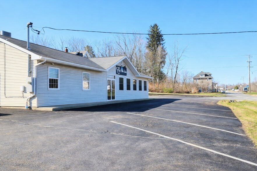 2039 State Route 208, Montgomery, NY à vendre - Photo principale – Image 1 sur 17