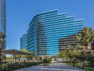Plus de détails pour 4270 Executive Sq, La Jolla, CA - Bureau à louer