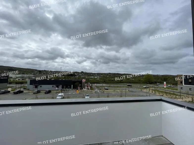 Bureau dans Landerneau à louer - Photo de l’immeuble – Image 3 sur 11