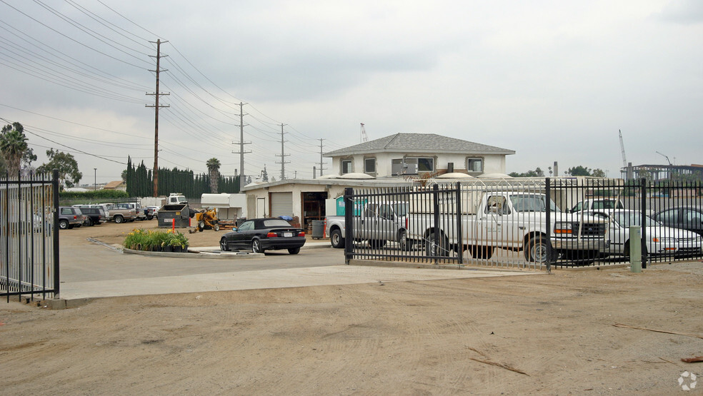 1760 Marlborough Ave, Riverside, CA à vendre - Photo principale – Image 1 sur 2