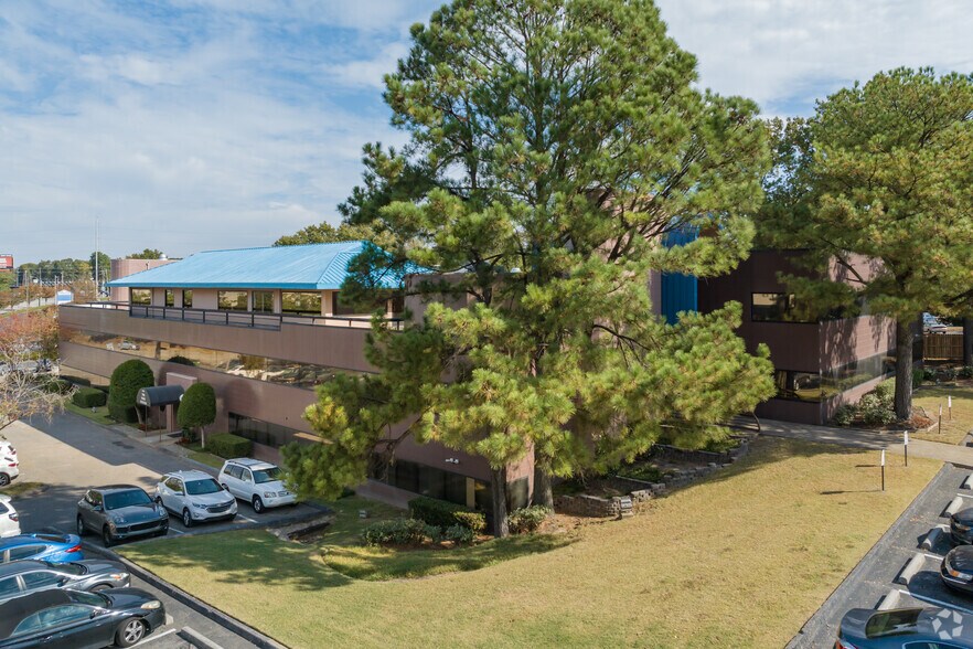 5180 Park Ave, Memphis, TN à louer - Photo principale – Image 1 sur 23