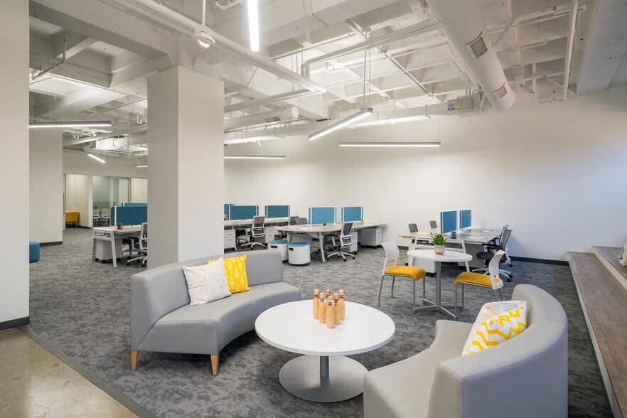 145 S Spring St, Los Angeles, CA à louer - Photo intérieure – Image 2 sur 14