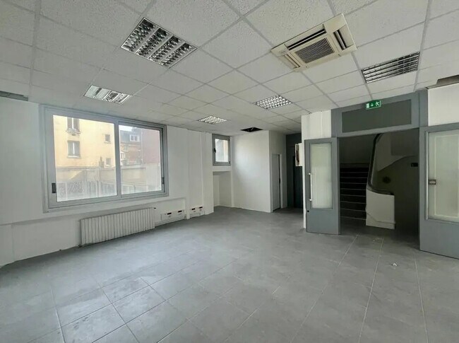 Plus de détails pour Bureau à louer