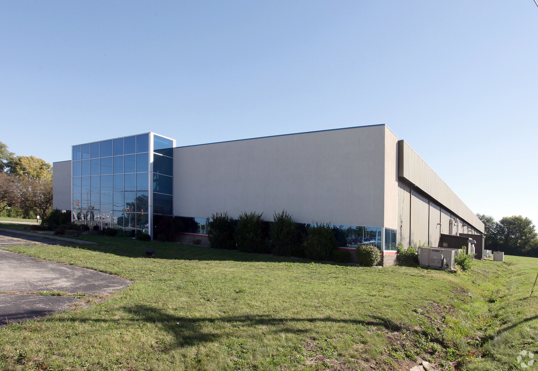 1251 N Fruitridge Ave, Terre Haute, IN à louer Photo principale– Image 1 sur 3