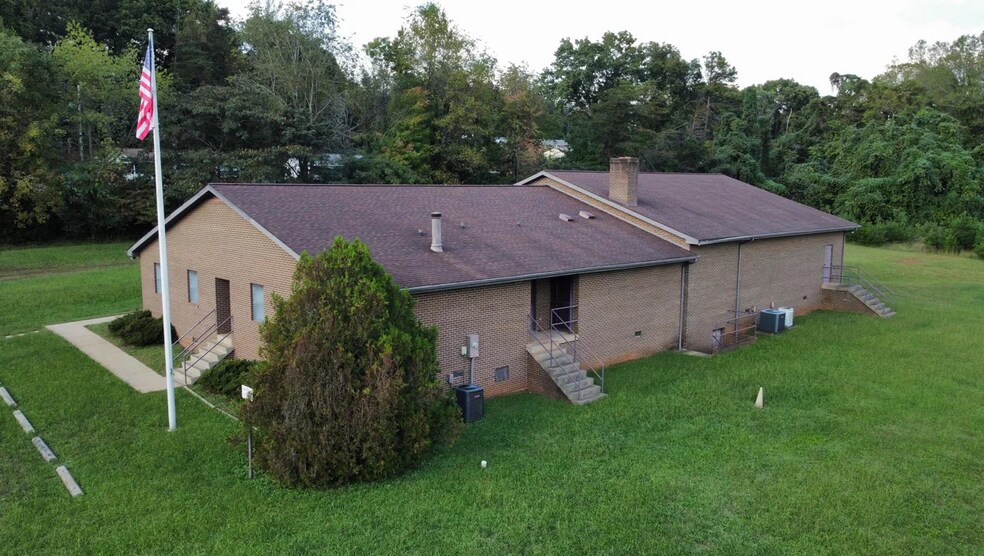 310 Wagoner Rd, Collinsville, VA à vendre - Photo principale – Image 1 sur 7