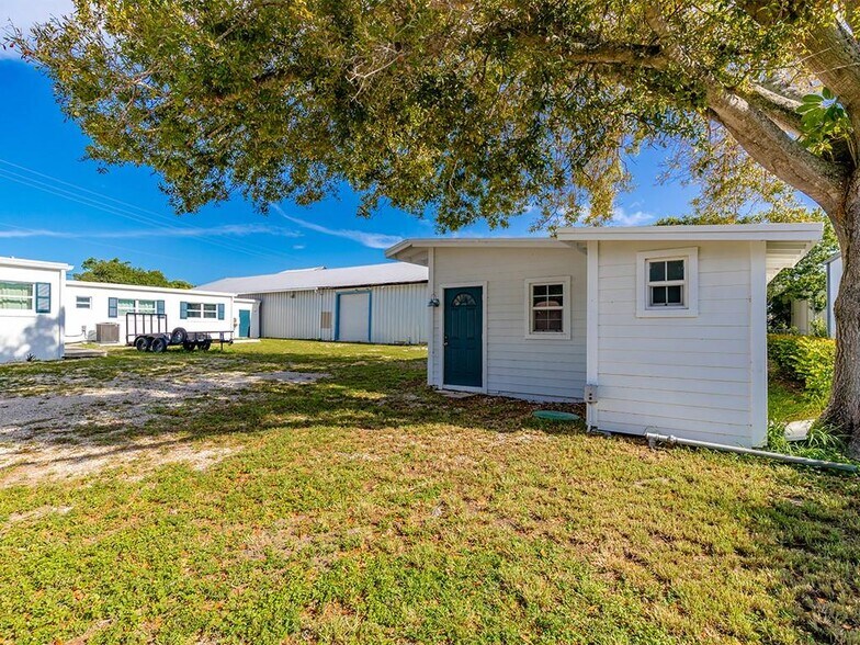 1708 Old Dixie Hwy, Vero Beach, FL à vendre - Photo de l’immeuble – Image 3 sur 33