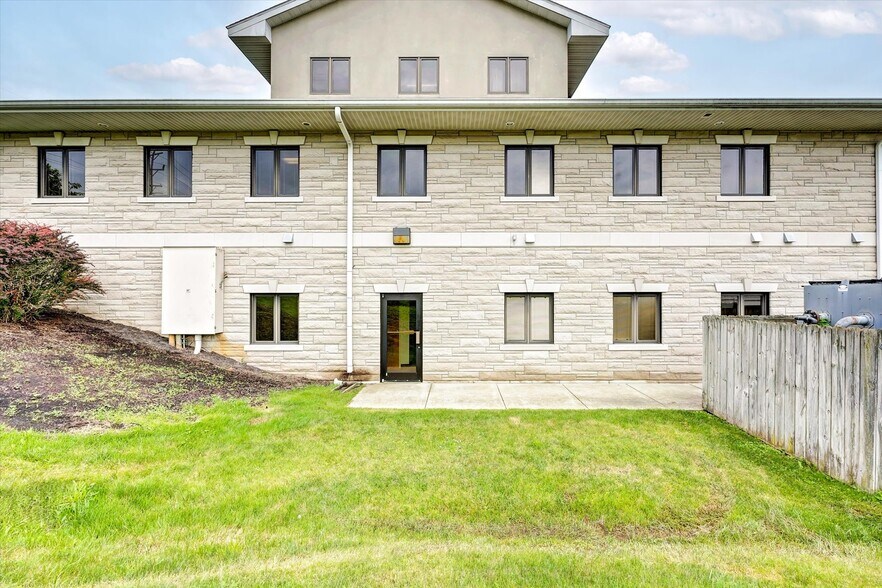 1614 25th St, Bedford, IN à louer - Photo de l’immeuble – Image 3 sur 14