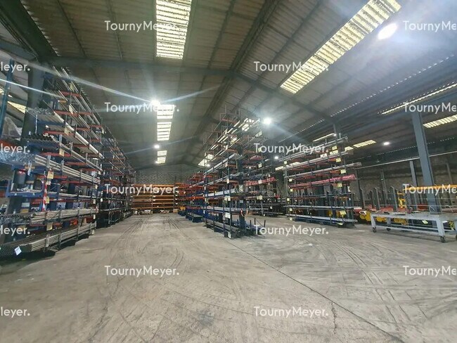 Plus de détails pour Bureau, Industriel/Logistique à louer