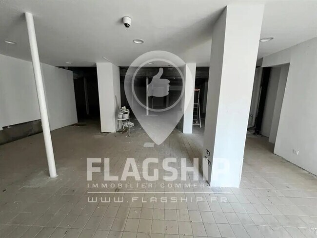 Plus de détails pour Local commercial à louer