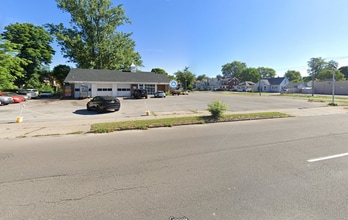 6720 Buffalo Ave, Niagara Falls, NY à louer Photo intérieure– Image 2 sur 8