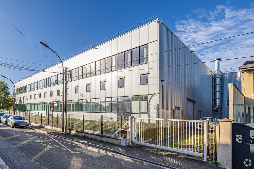 124 Rue Salvador Allendé, Bezons à louer - Photo de l’immeuble – Image 3 sur 3