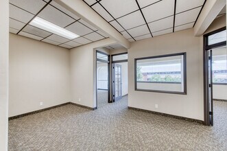 776 E Shaw Ave, Fresno, CA à louer Photo intérieure– Image 1 sur 5