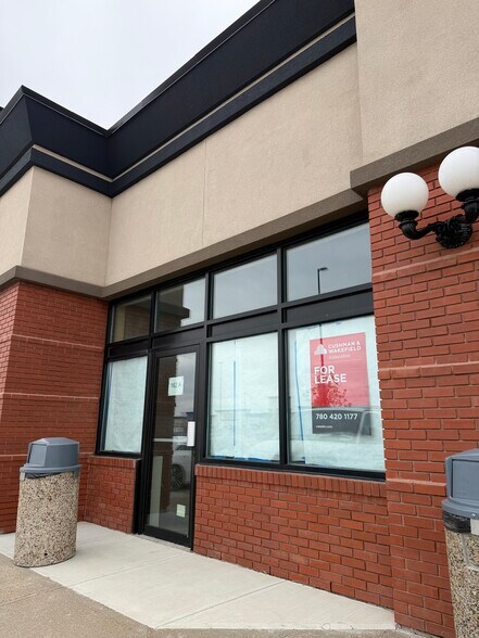 6800 48th Ave, Camrose, AB à louer - Photo de l’immeuble – Image 3 sur 18