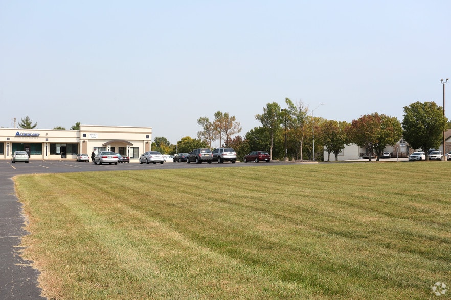 NWC of E US Hwy 40 & S Shrank Dr, Independence, MO à vendre - Aérien – Image 3 sur 4