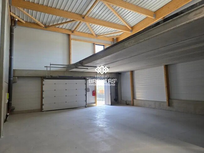 Plus de détails pour Industriel/Logistique à vendre